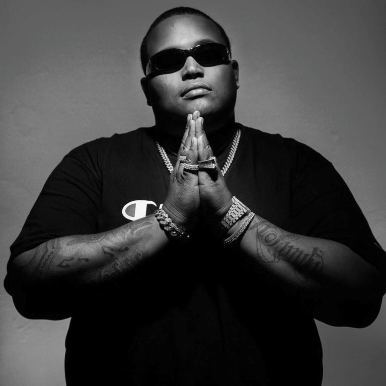 Big Amg Rapper Big G challenges the monotonous rap forum with his super fluent and ...